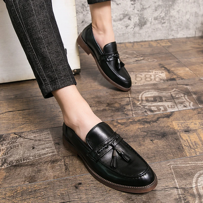 Mocassins à glands en cuir